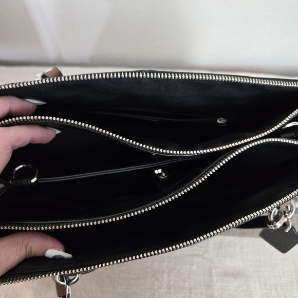 Coach Christie Carryall Bag Contrast Stitching,  F57488 - Picture 14 of 17